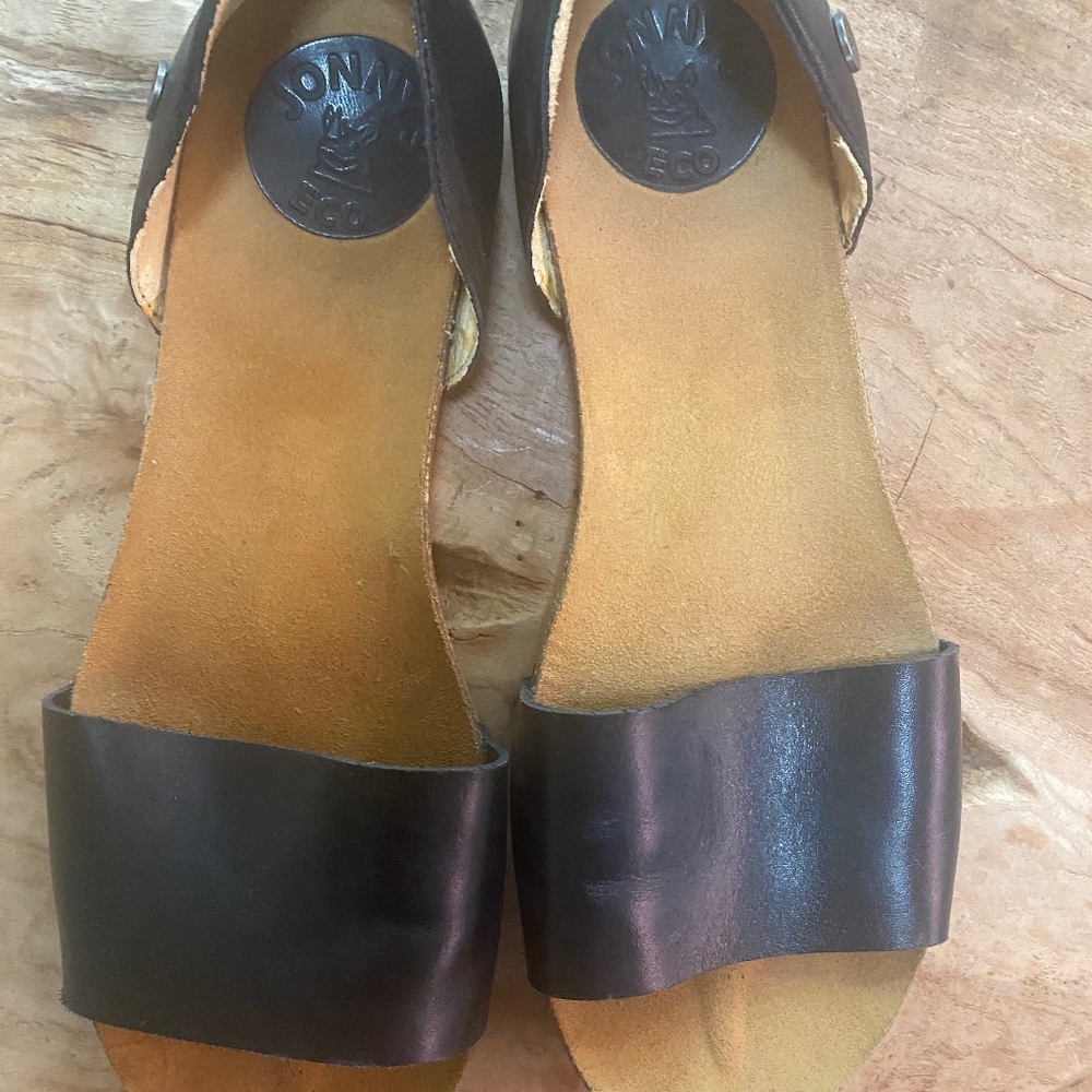 Women's vegan sandals